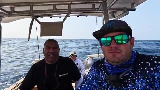 Мозамбик: амберджек на 400-граммовый джиг и тунец на блесну