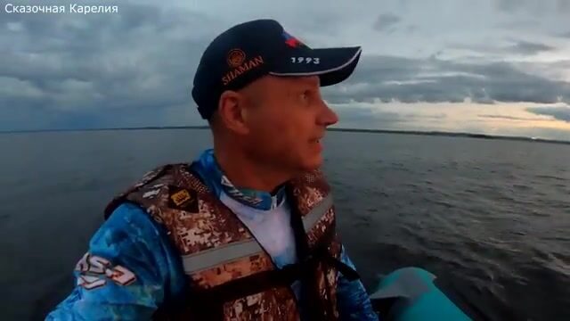 Вечерний троллинг судака на Онежском озере в Карелии
