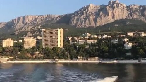 Крым: катер от причала Ай-Петри и ловля на пустой крючок
