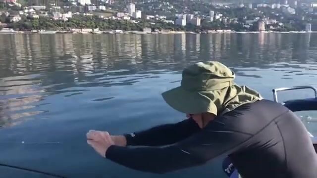 Крым: катер от причала Ай-Петри и ловля на пустой крючок