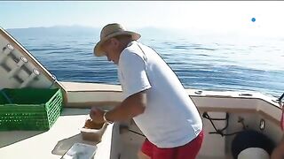 Танута в заливе Аяччо с друзьями детства