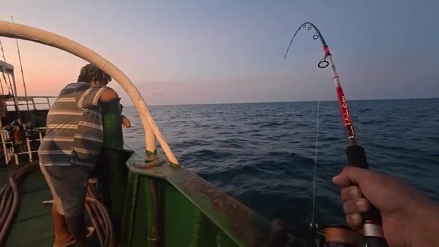 Утренний джиггинг в море Сулу с амберджеком
