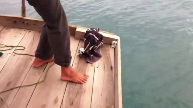 Ловля рыбы у полуострова Шонча в Дананге