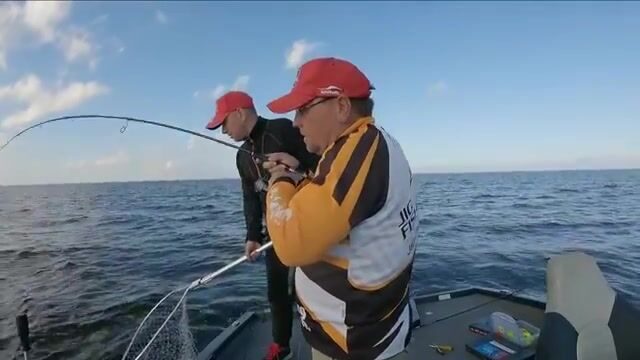 Джиг на Рыбинском водохранилище с гидом
