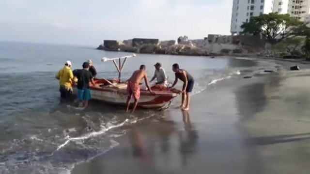 Ночная рыбалка Альберто Кортеса в Санта-Марте