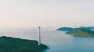 Канатная дорога из Антхой ведёт на Хон-Том