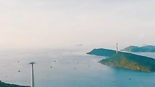 Канатная дорога из Антхой ведёт на Хон-Том
