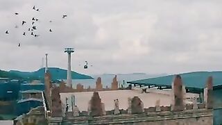 Канатная дорога из Антхой ведёт на Хон-Том
