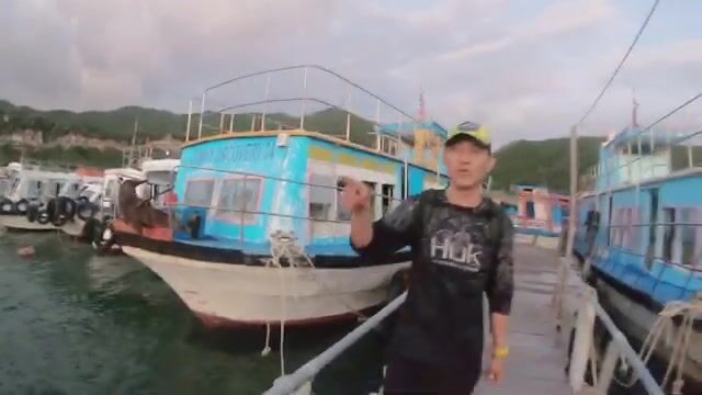 Ужин в Виньхи после рыбалки закончился ночевкой прямо на лодке
