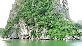 Плавучая рыбацкая деревня Кайбео в заливе Ланха