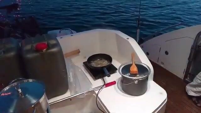 Ставрида на самодур в порту Синоп и жарка во фритюре