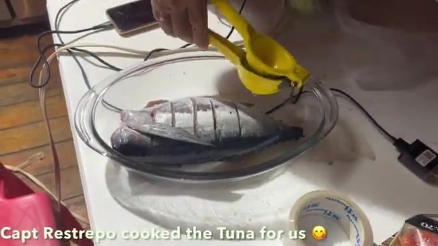 Черноперый тунец на ручные лески у Сан-Андреса, Колумбия