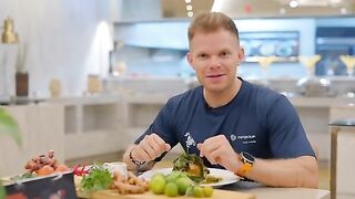 Снасть с 200 метров у Манадо замерла на 32 метрах, и у борта оказалась акула