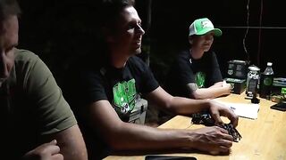 Двойное фото с сомами 220 и 171 сантиметров на Тисе у Тисалёка