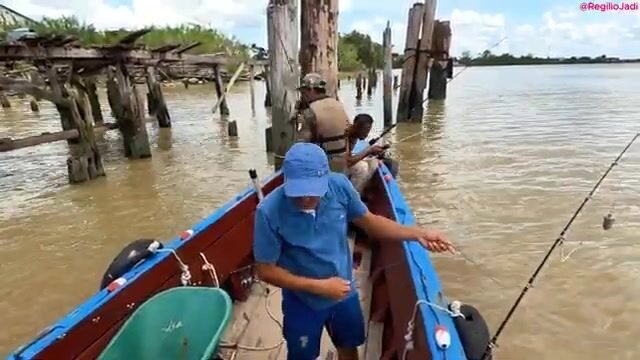 День на лодке по реке Суринам от пристани Леонсберг