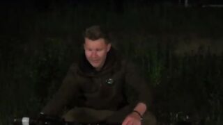 Зеркальный карп на 23,5 кг с надувной лодки в Штирии