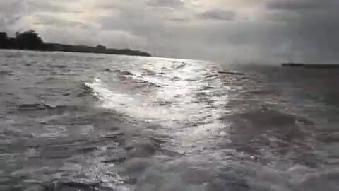 Ручная леска вместо удилищ на промысле у Буки в Бугенвиле