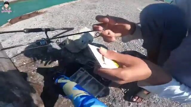 Сильный ветер на Пхукете сорвал выход в море, пришлось ловить с берега
