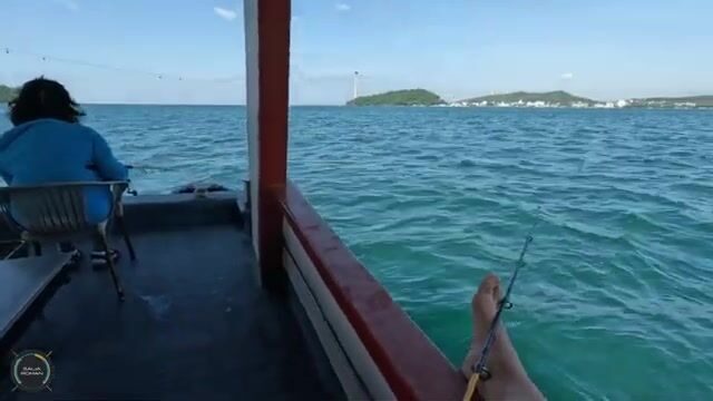 Фукуок: групповая ловля на кальмара и первая морская рыба