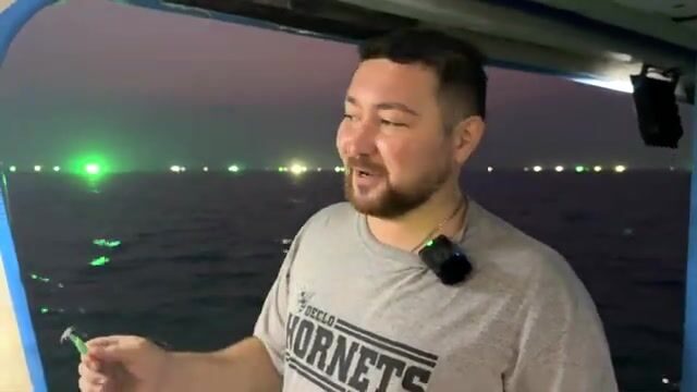 Ночная ловля осьминогов и каракатиц у берегов Фукуока