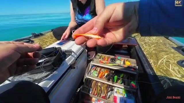 Новомихайловский: морская рыбалка с лодки и ставрида на самодур