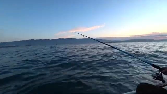 Виды с открытого моря на Кавказский хребет у Геленджика