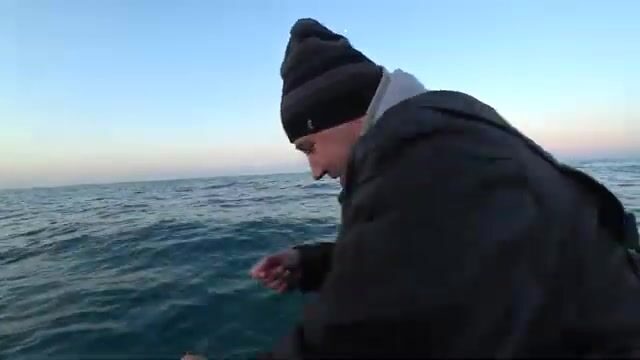 Виды с открытого моря на Кавказский хребет у Геленджика