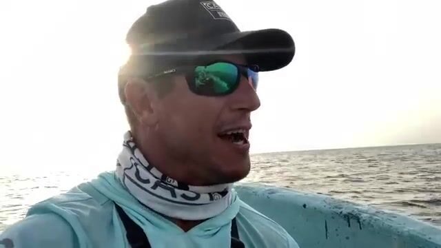 Первый заброс у рифа в Судане закончился поимкой небольшого гигантского каранкса