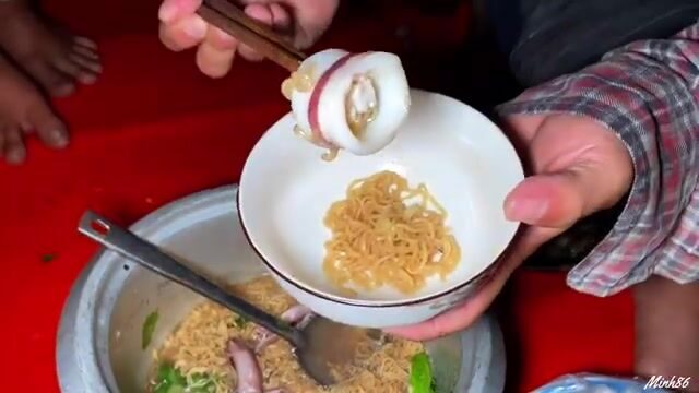 Ночная ловля кальмара с промысловиками у Антхой на Фукуоке
