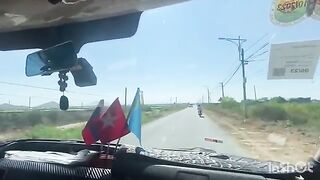 На пляже Парадайз во Вьетнаме охрана свистела уплывшим за буйки