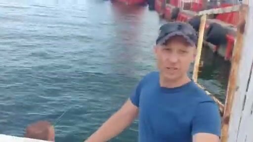 Ловля бычков и морского конька на старой пристани в Тамани