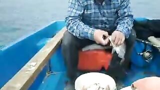 Слышим азан в Текирове и обсуждаем, почему рыба не выходит