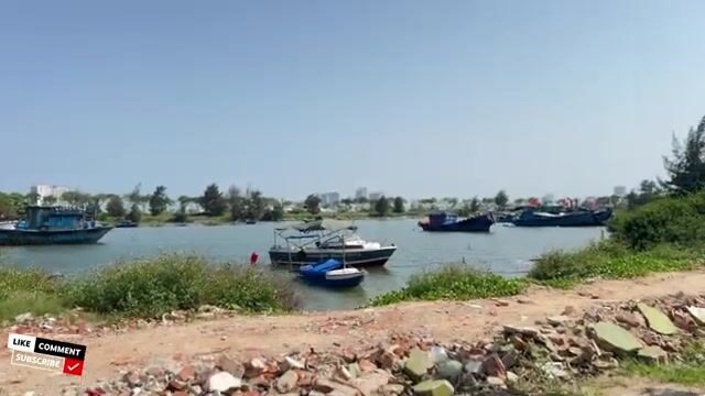 Ремонт лодок и сбор двустворчатых моллюсков в рыбацком поселке Шонча