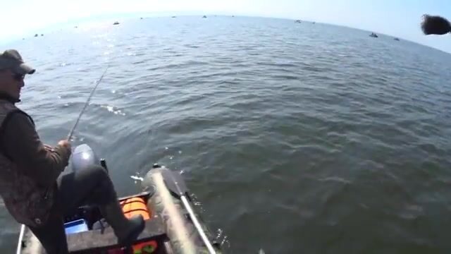 Ловля на мушки с лодки у Ольхона на Байкале
