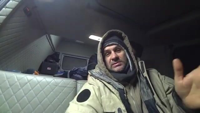 Корюшка и навага на Карском море, песец ворует улов