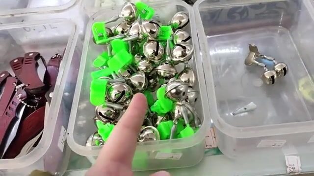 Золотистый угорь попался на речке у Коньяалты