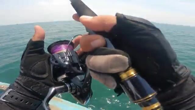 Джиговая ловля в море у Вунгтау с тремя товарищами