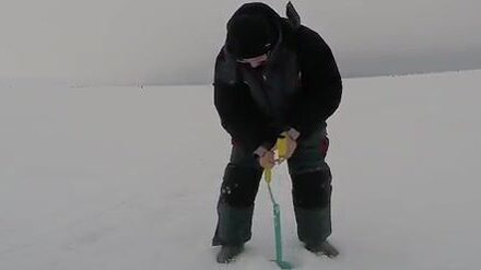 Бур со сменной головой на Горьковском водохранилище