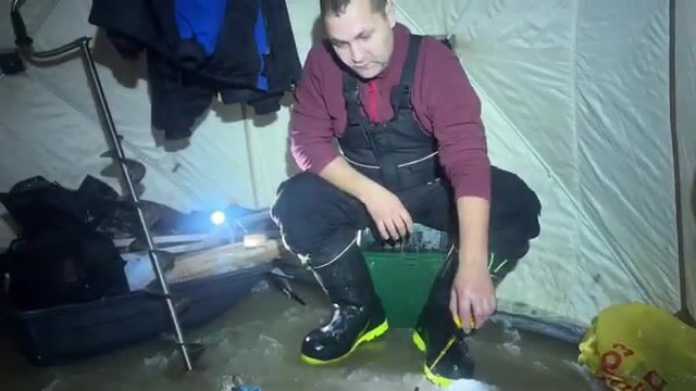В Луде ждали поклевок наваги три часа