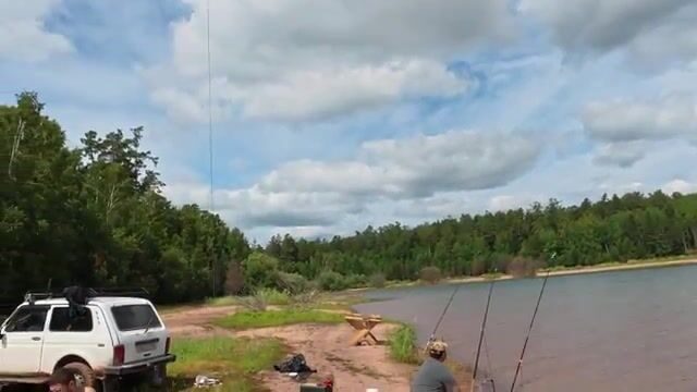 На Братском море племянники ловили лещей ночью