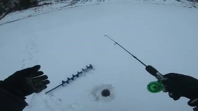 Поимка окуней и отпущенной щуки в Бирюсинском заливе