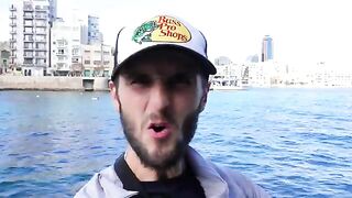 Поимка и выпуск небольшого серрана на червя на Мальте