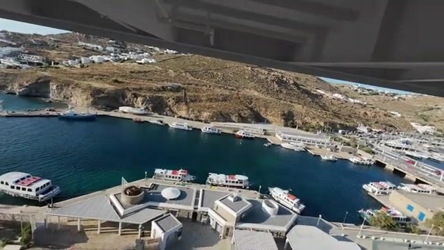 Первый заброс с мола на Миконосе во время круизной стоянки