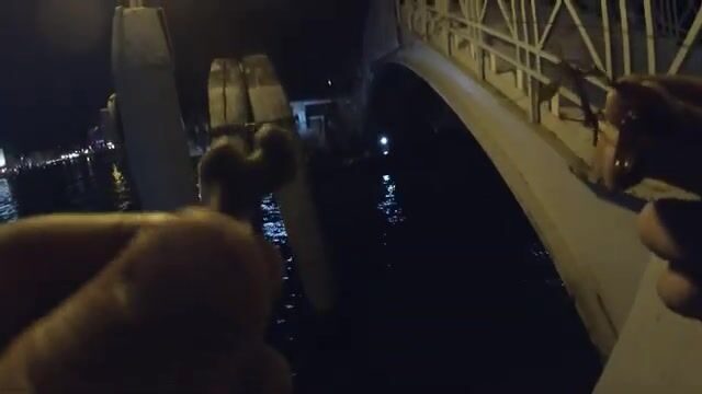 Ловля на креветку и краба в каналах Венеции