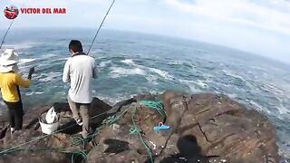 Утренняя ловля пехеррея и скумбрии на скалах Матарани
