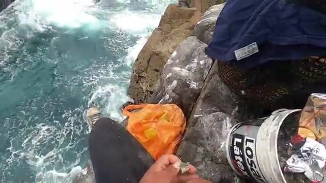 Чаво обогнал меня по улову на новой точке с кабрильей и сапо в Перу