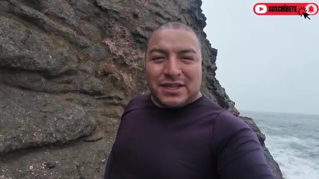 Ручной леской у скал в Перу я снял несколько бурро и отпустил около четырех мелких