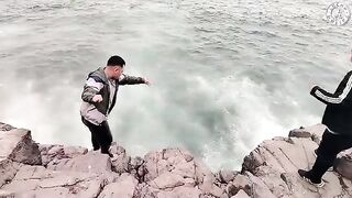 Первая поездка на морскую рыбалку в Пукусану с семьей