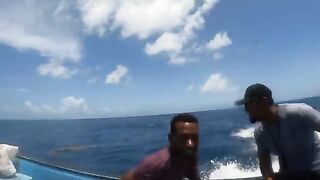 Поимка крупного тунца и возвращение в темноте у Тринидада