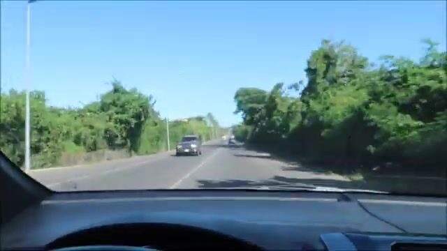 Лодочный выход с гидом и поимка барракуды у берегов Сен-Мартена
